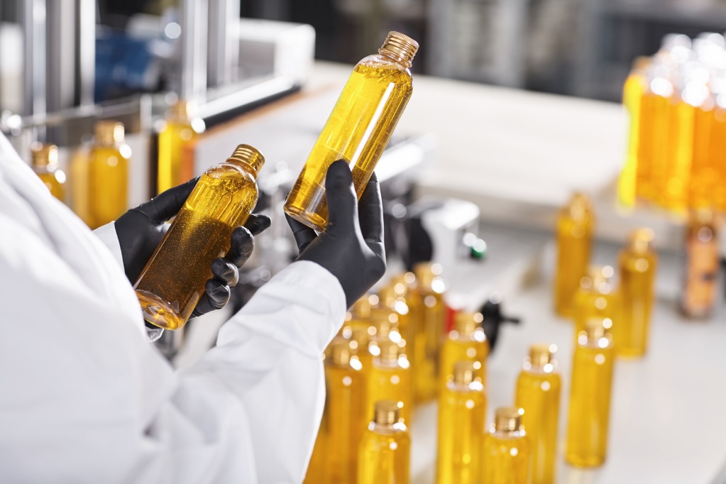 transparent-plastic-bottles-filled-with-yellow-substance.jpg